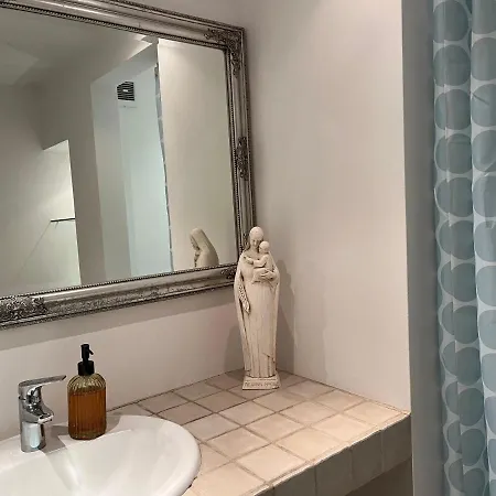 Farmens Apartment